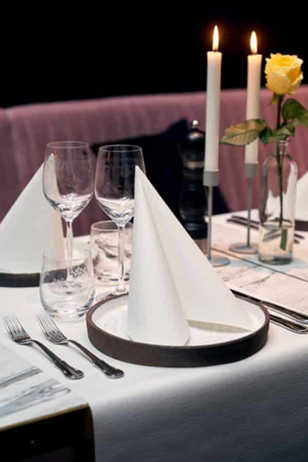 45x Duni Falt-Servietten Hochzeit Gastro Premium 4-lagig 40x40 cm Weiss NEU – Bild 3