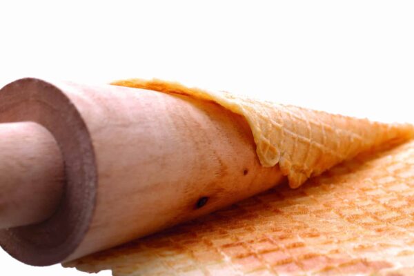 Bartscher Waffel-Hörnchen-Former aus Holz NEU – Bild 3